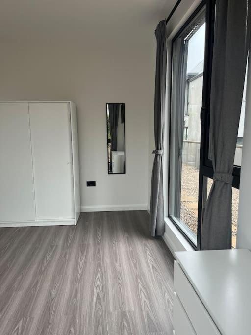 Ferienwohnung Deerpark Semi Sleeps 8 With Sofa Bed Cashel  Exterior foto