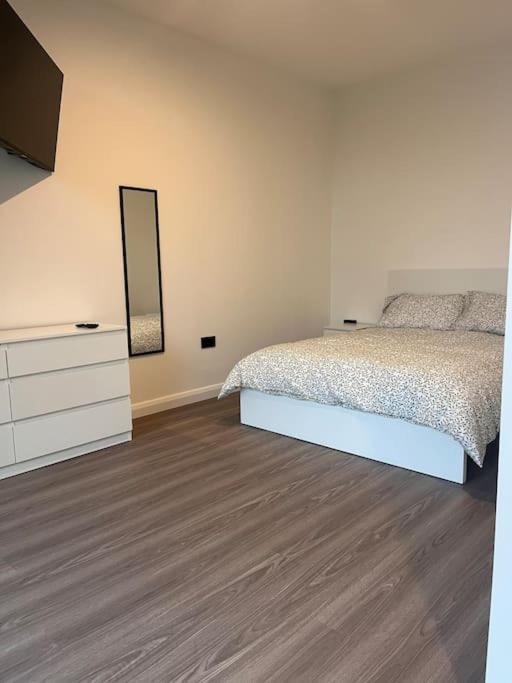 Ferienwohnung Deerpark Semi Sleeps 8 With Sofa Bed Cashel  Exterior foto